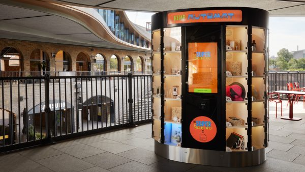 Kiosk N1 X x Super Nature Hemp Automat Photographed by Ed Reeves
